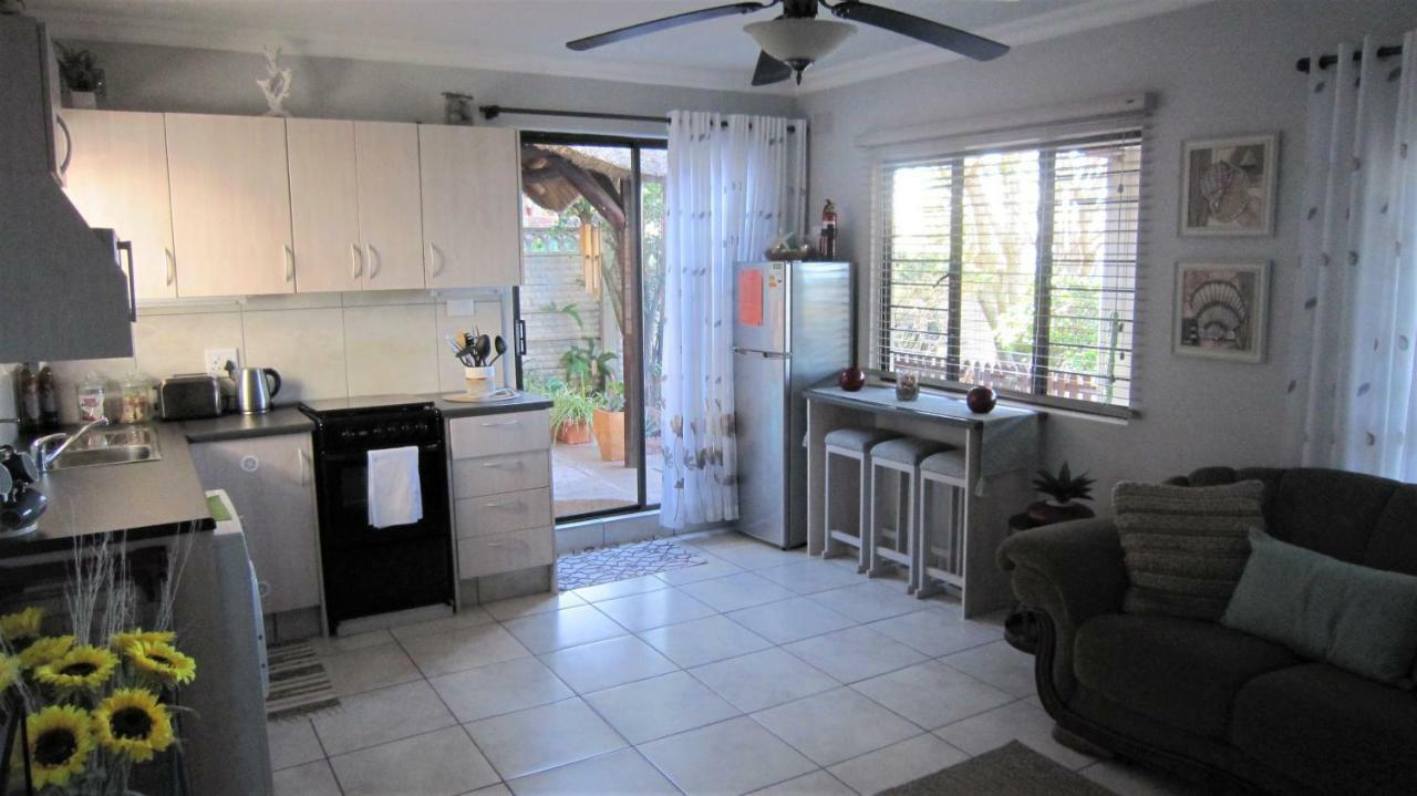 See Rus Self Catering Unit In Westbrook Kzn Private Neat And Cosy エクステリア 写真